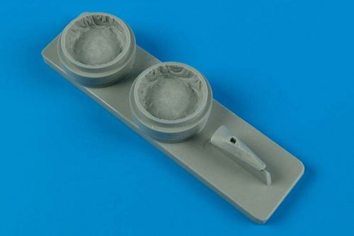 Aires - 1/72 P-40B/C wheel bays