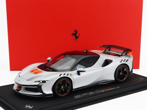 Bbr-Models - FERRARI SF90 XX STRADALE 2024 - CON VETRINA - WITH SHOWCASE BIANCO ARTICO - WHITE ORANGE BLACK