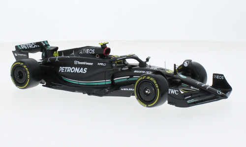 Burago - Mercedes AMG W14 E Performance  Formel 1  2023  Mercedes AMG Petronas Formula One Team  Petronas   44  1:24