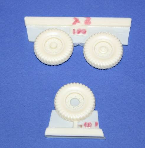 CMK - 1/35 Chevr.15cwt4x2Canada wheels9x16 Cros(Dunlop)I