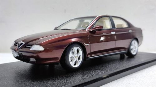 Cult-scale Models - ALFA ROMEO 166 3.0 V6 24v SUPER 1998 RED MET