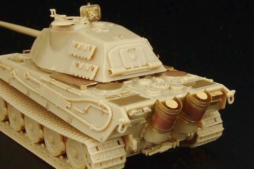 Hauler - Tiger II Ausf  B  Königstiger“ (Revell kit)