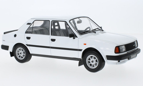 Ixo-Models - 1:18 Skoda 130 L, white, 1988 - IXO