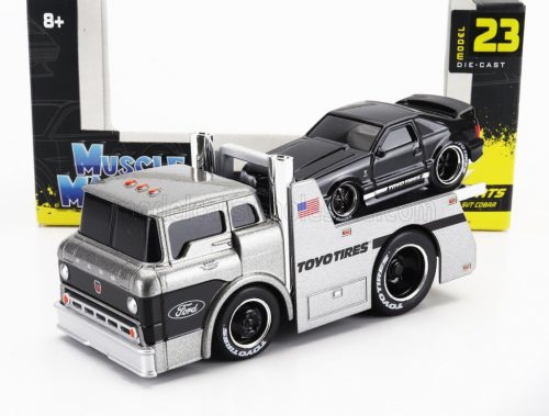 Maisto - FORD USA C600 FLATBED TRUCK CAR TRANSPORTER WITH MUSTANG SVT COBRA COUPE TOYO TIRES CUSTOM 1993 SILVER BLACK