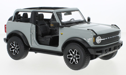 Maisto - Ford Bronco Badlands  hellgrau  2021  1:18