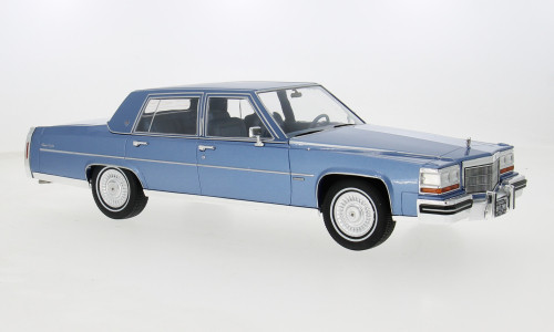 MCG - Cadillac Fleetwood Brougham, hellblau, 1982, 1:18