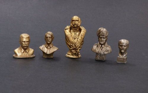 Plus model - Busts of politicians and dictators