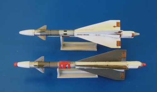 Plus Model - Missile R-40TD