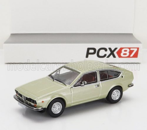 Premium Classixxs - ALFA ROMEO ALFETTA GT 1974 VERY LIGHT GREEN MET