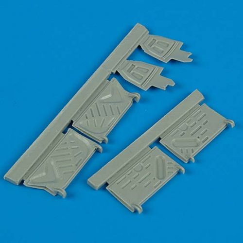 Quickboost - 1/48 F4U-1 Corsair undercarriage covers