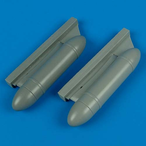 Quickboost - 1/48 Hawker Hurricane external fuel tank