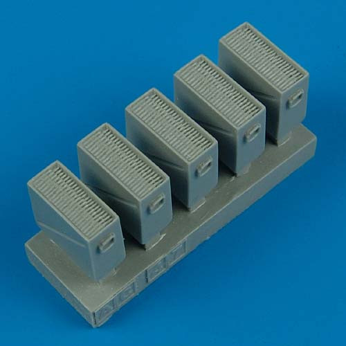 Quickboost - 1/48 AC-47 Vietnam Gunship ammunition boxes