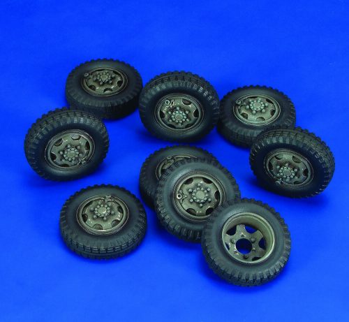 Royal Model - Wheels Sd.Kfz. 232