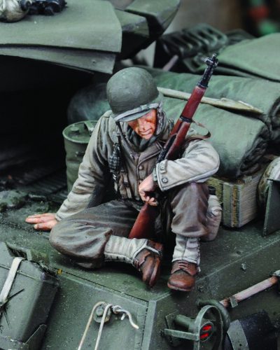 Royal Model - U.S. Infantry at rest with rifle-no.1-WWII