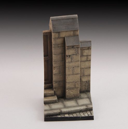 Royal Model - Base with wall and road