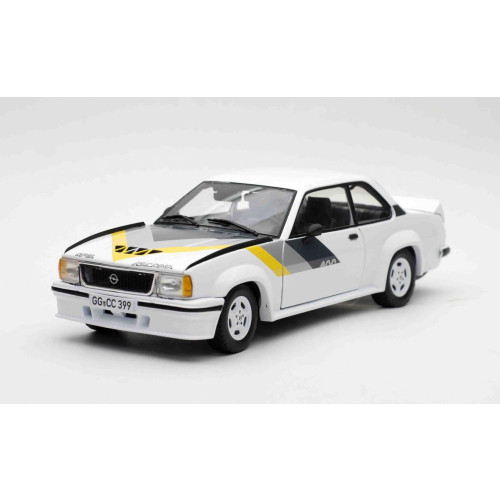 Sunstar - 1:18 Opel Ascona 400 Street Car White 1980